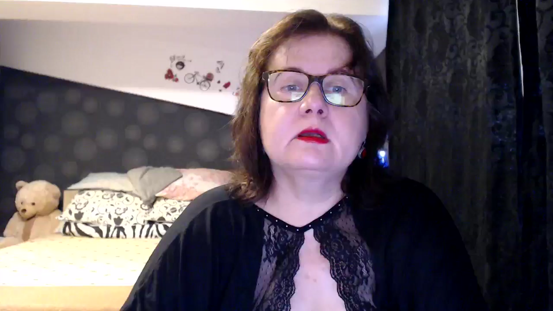 Gallery image thumbnail from PurpleAurora's myfreecams stream on, 11/17/2024, 14:37 image 8 of 20