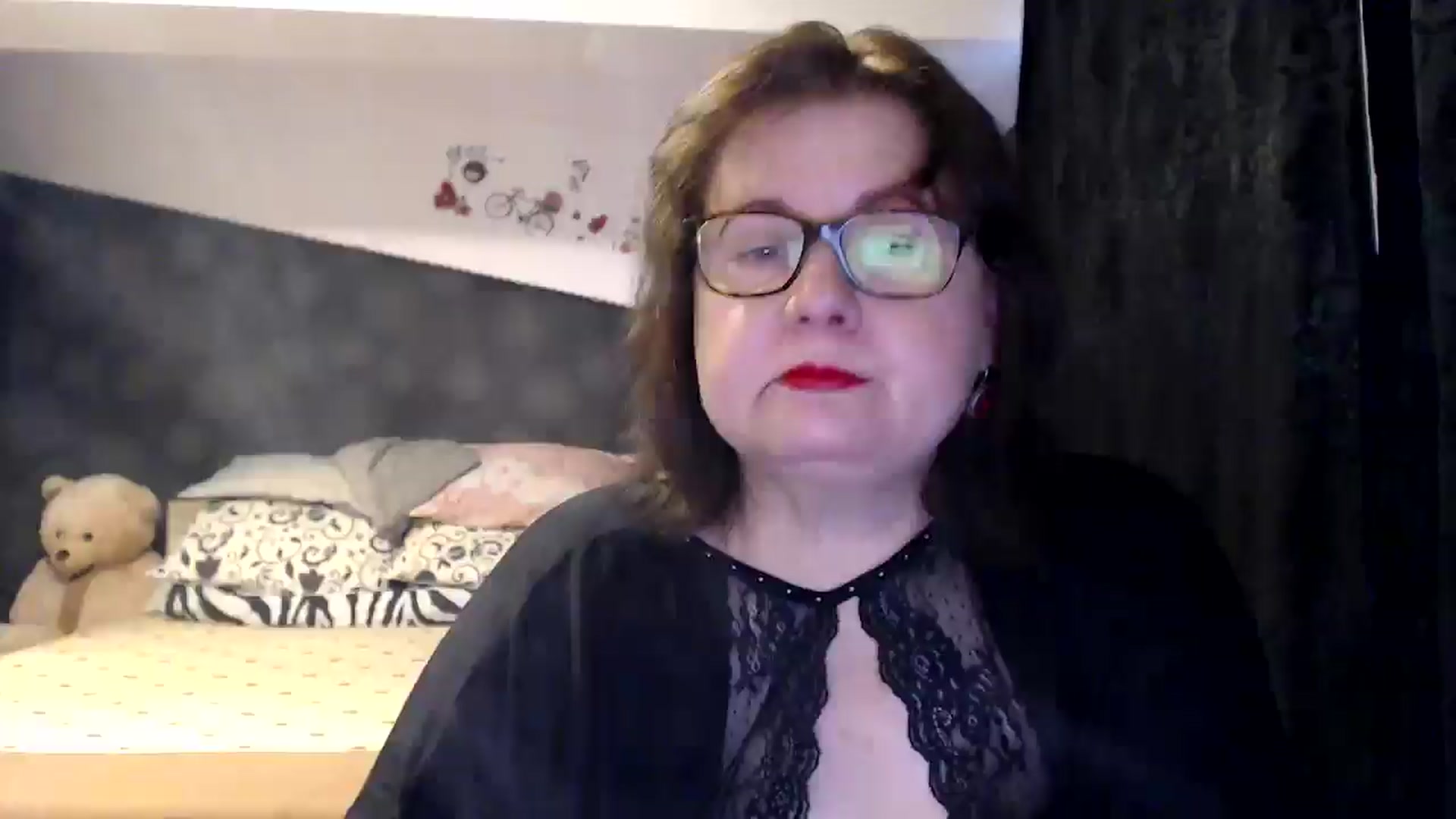 Gallery image thumbnail from PurpleAurora's myfreecams stream on, 11/17/2024, 14:37 image 10 of 20