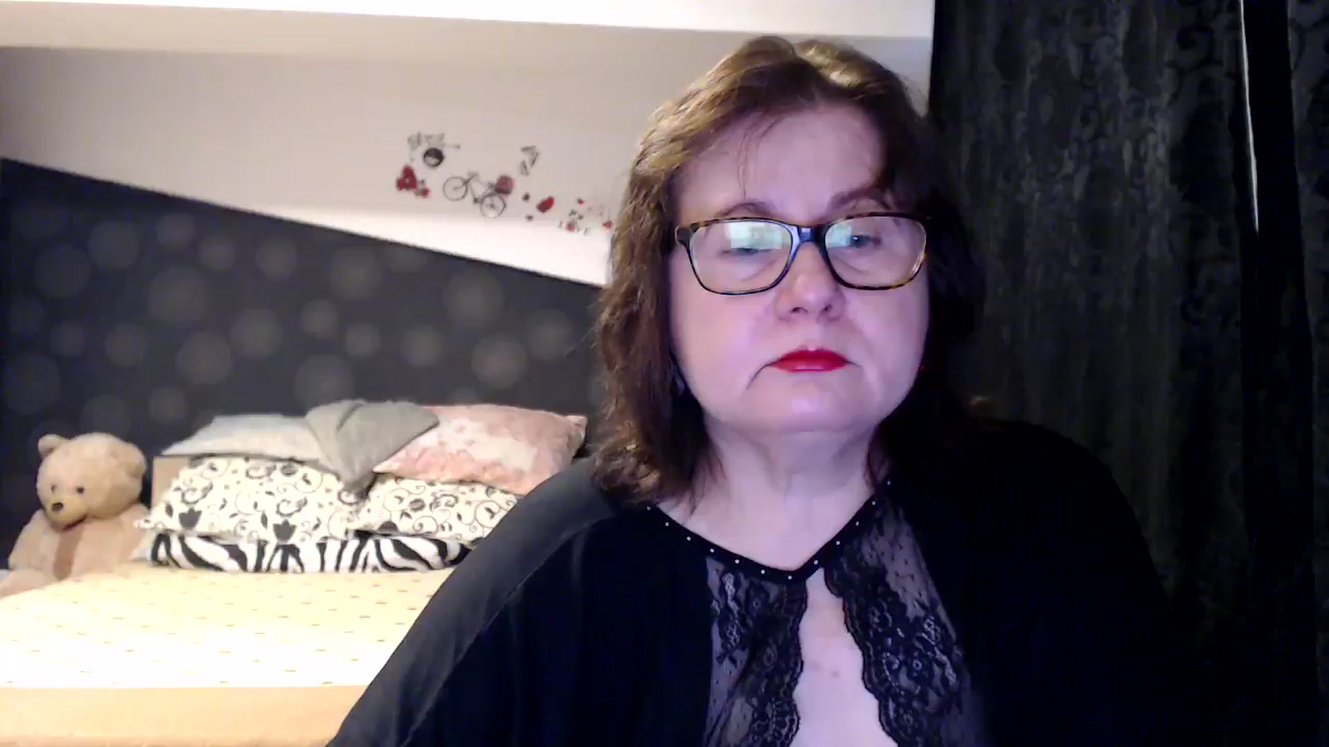 Gallery image thumbnail from PurpleAurora's myfreecams stream on, 11/17/2024, 14:37 image 19 of 20