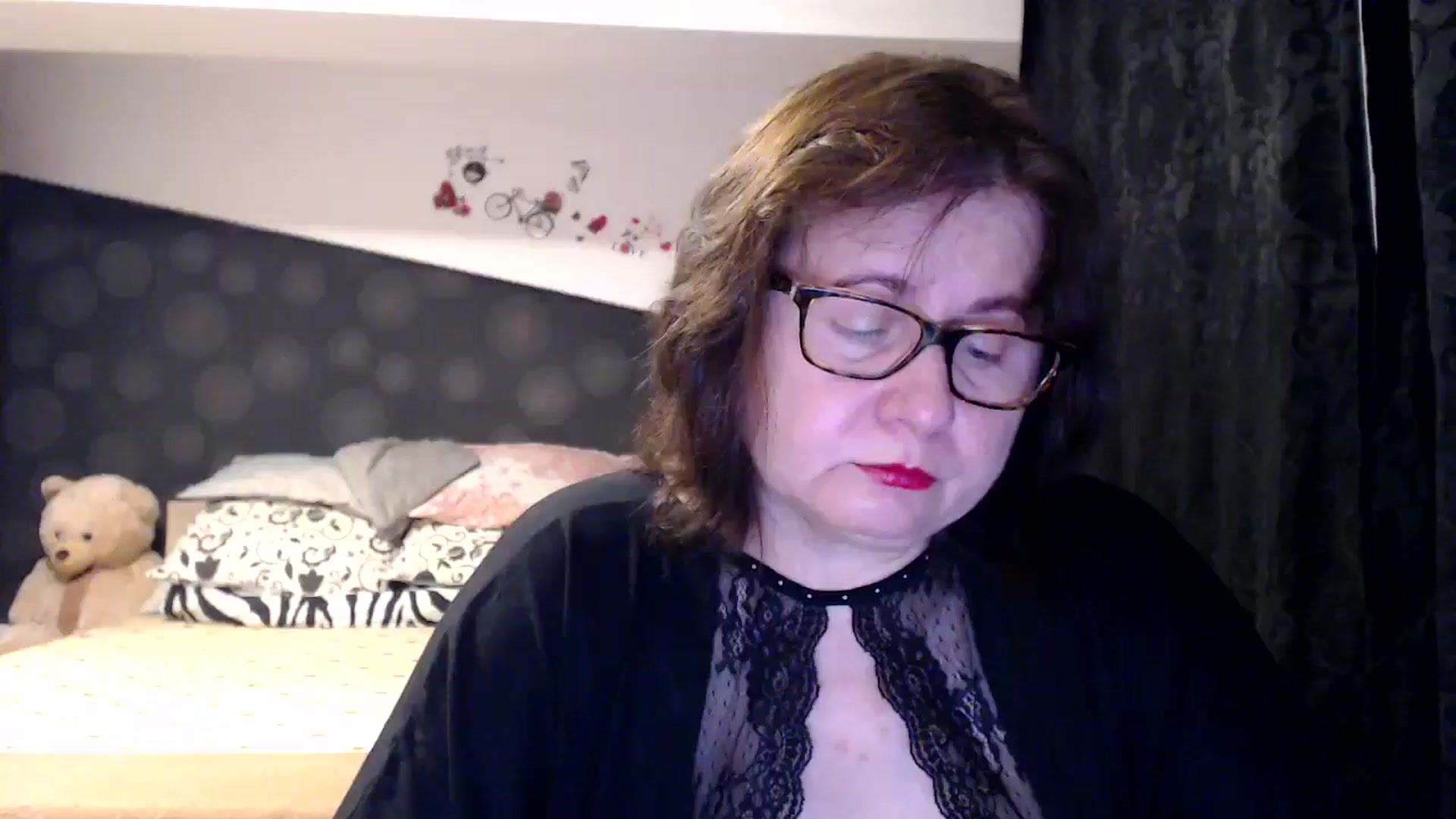 Gallery image thumbnail from PurpleAurora's myfreecams stream on, 11/17/2024, 15:20 image 18 of 20