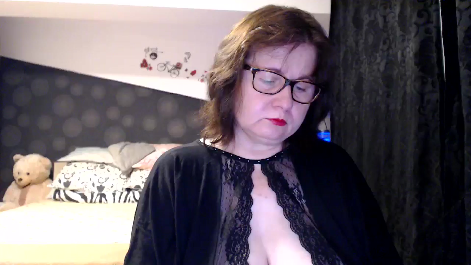 Gallery image thumbnail from PurpleAurora's myfreecams stream on, 11/17/2024, 15:20 image 14 of 20