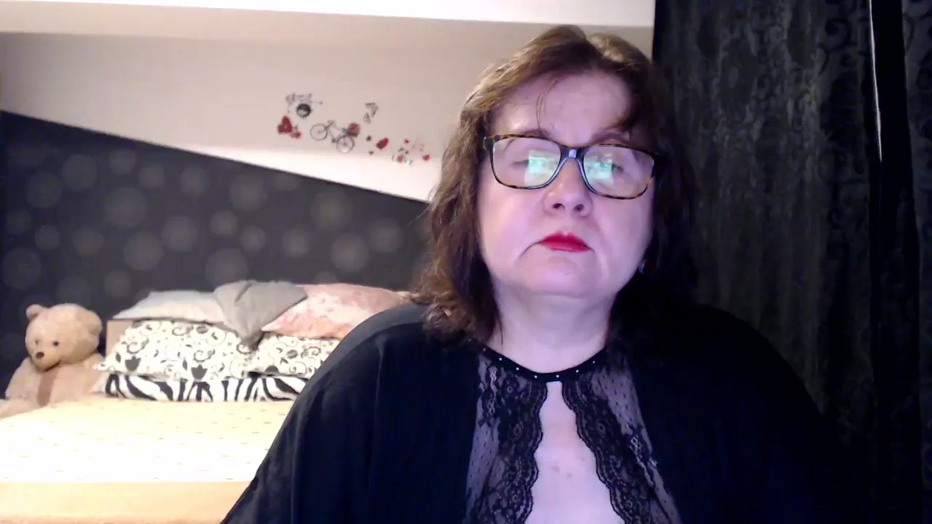 Gallery image thumbnail from PurpleAurora's myfreecams stream on, 11/17/2024, 15:20 image 17 of 20