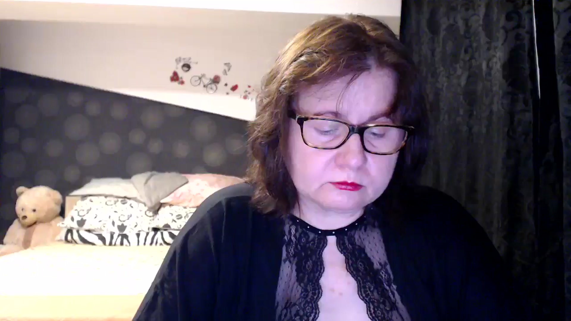 Gallery image thumbnail from PurpleAurora's myfreecams stream on, 11/17/2024, 15:20 image 16 of 20