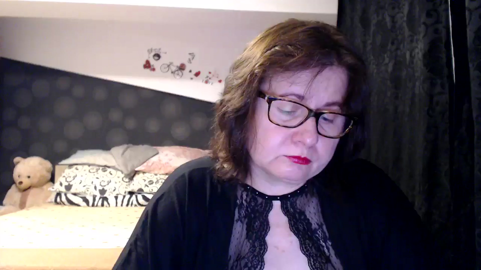 Gallery image thumbnail from PurpleAurora's myfreecams stream on, 11/17/2024, 15:20 image 19 of 20