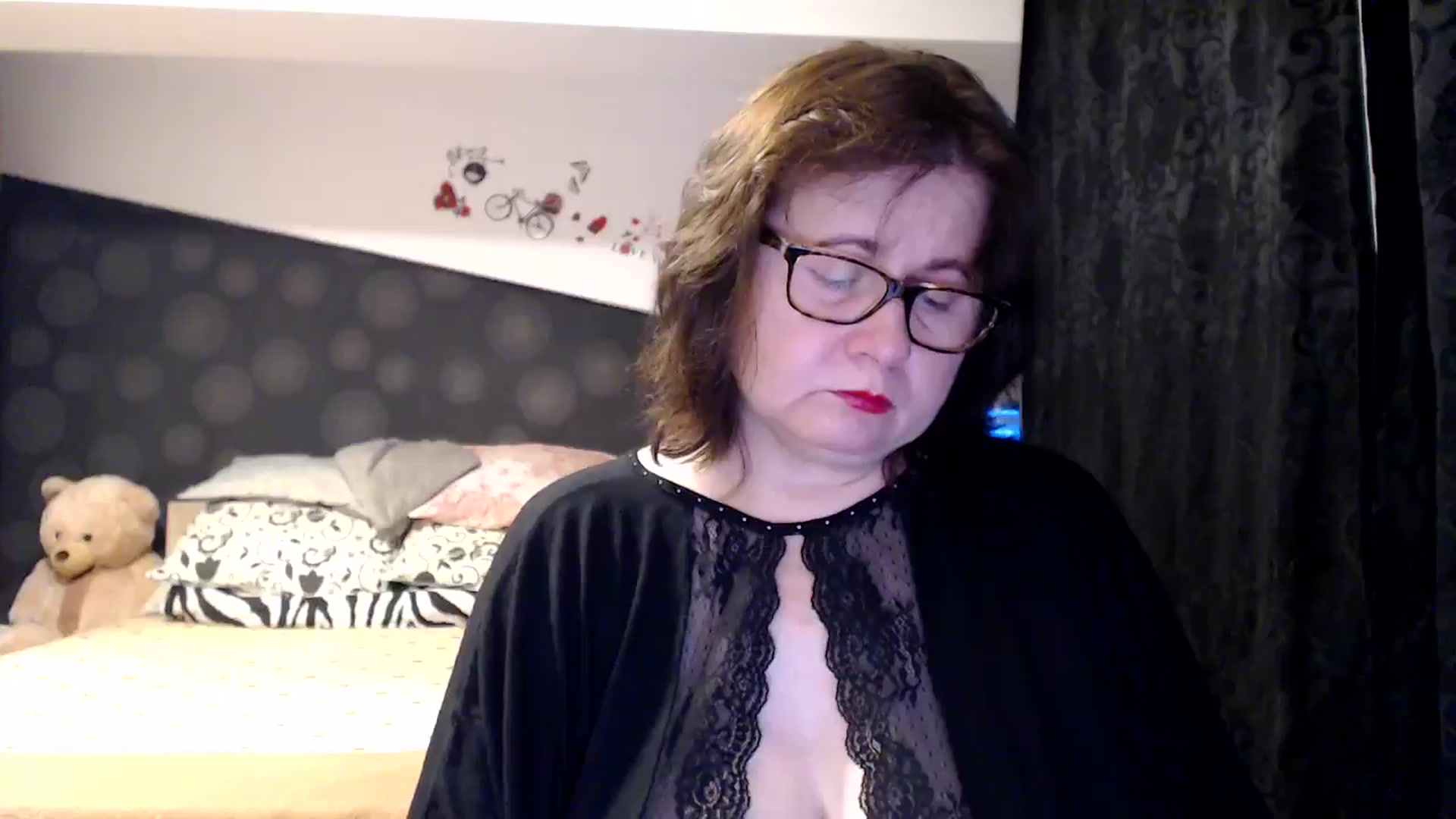 Gallery image thumbnail from PurpleAurora's myfreecams stream on, 11/17/2024, 15:20 image 2 of 20