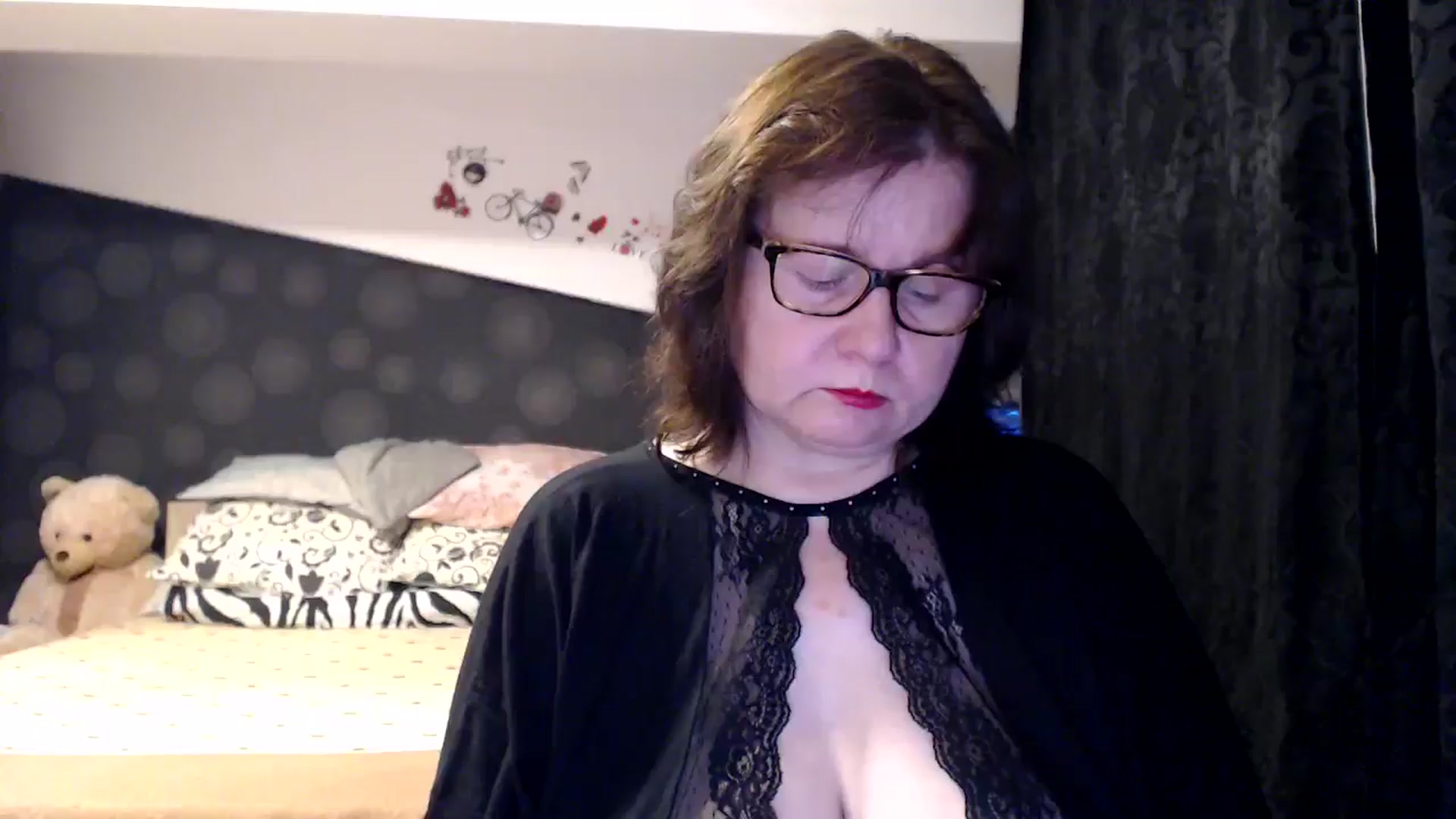 Gallery image thumbnail from PurpleAurora's myfreecams stream on, 11/17/2024, 15:20 image 12 of 20