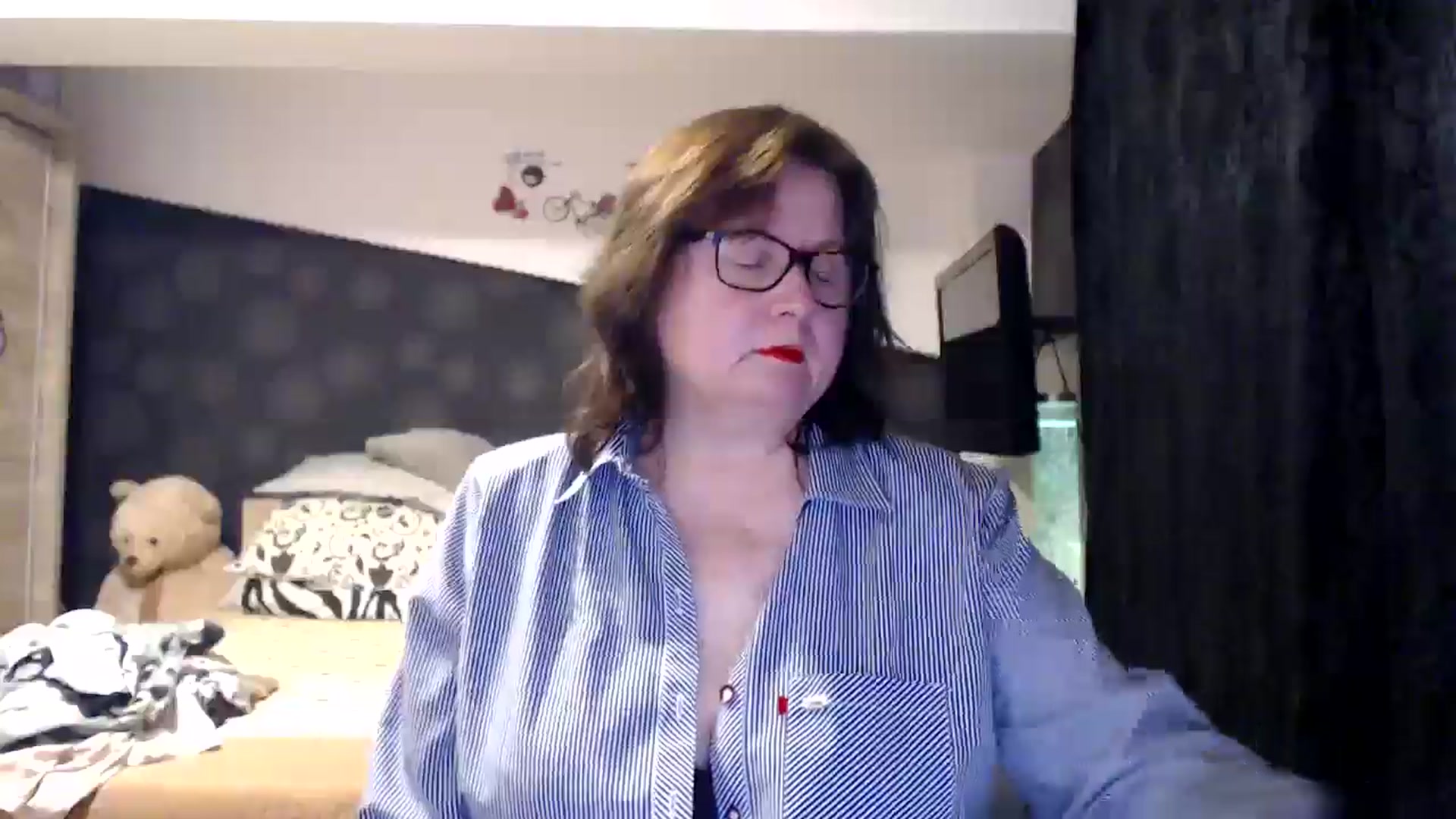 Gallery image thumbnail from PurpleAurora's myfreecams stream on, 11/24/2024, 17:14 image 13 of 20