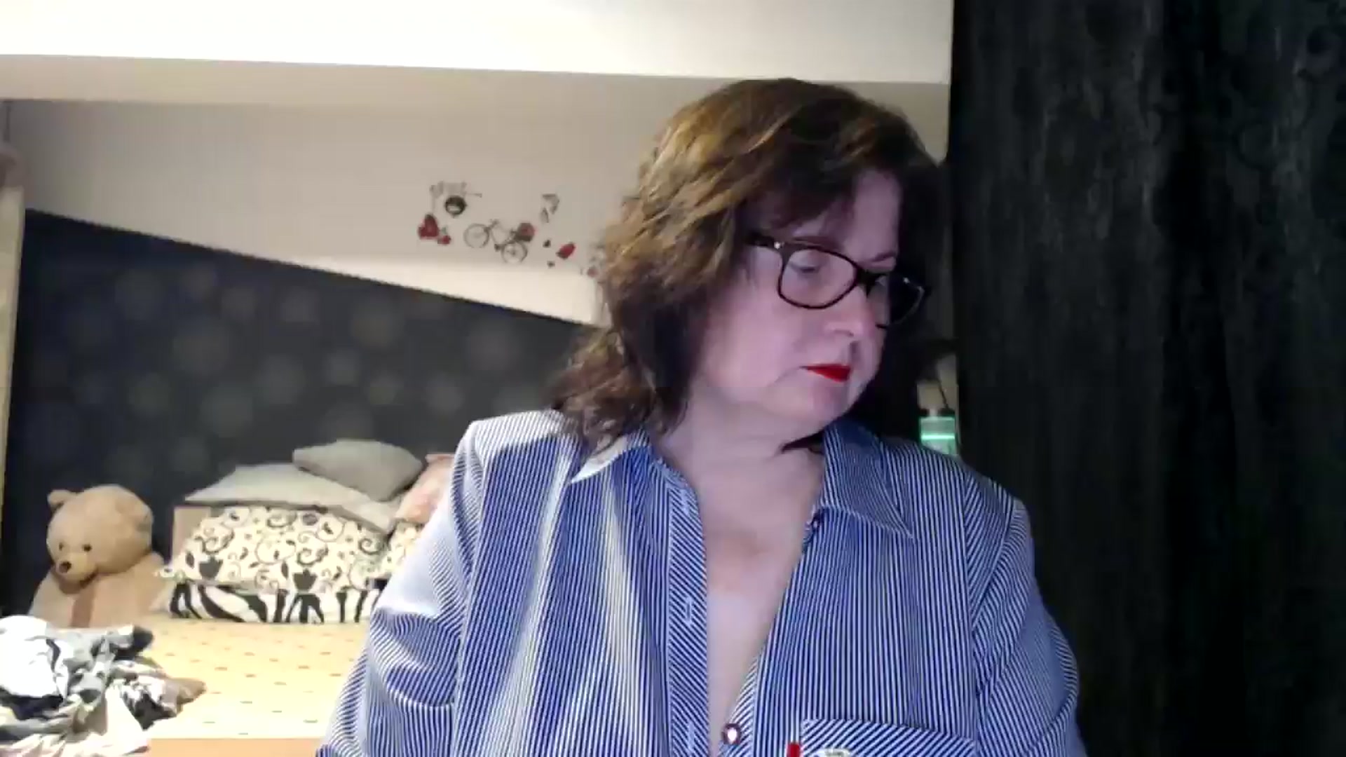 Gallery image thumbnail from PurpleAurora's myfreecams stream on, 11/24/2024, 17:14 image 1 of 20
