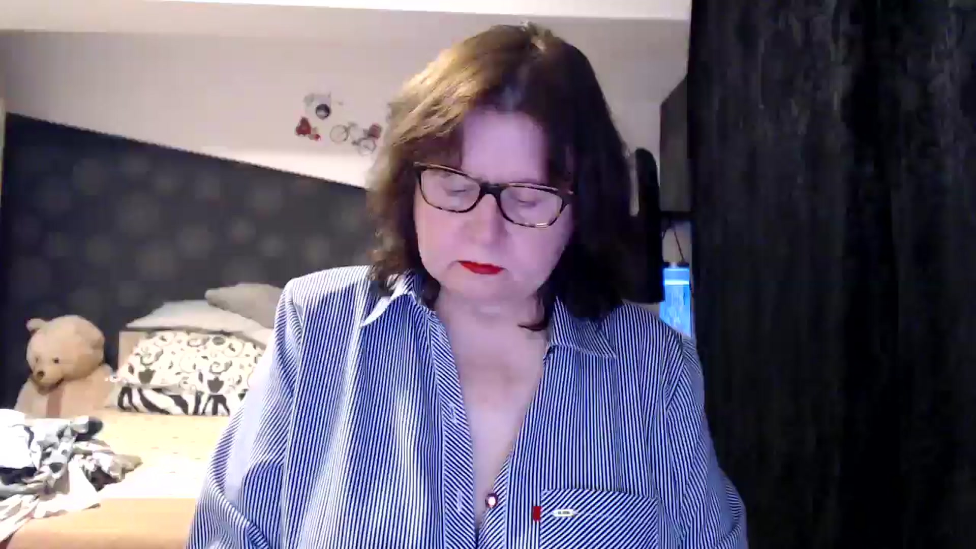 Gallery image thumbnail from PurpleAurora's myfreecams stream on, 11/24/2024, 17:14 image 7 of 20
