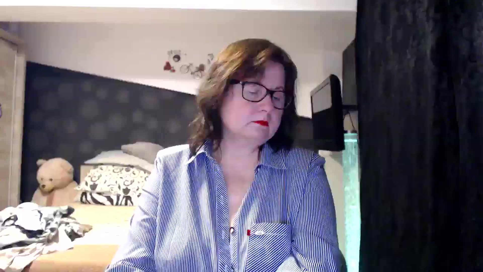 Gallery image thumbnail from PurpleAurora's myfreecams stream on, 11/24/2024, 17:14 image 14 of 20
