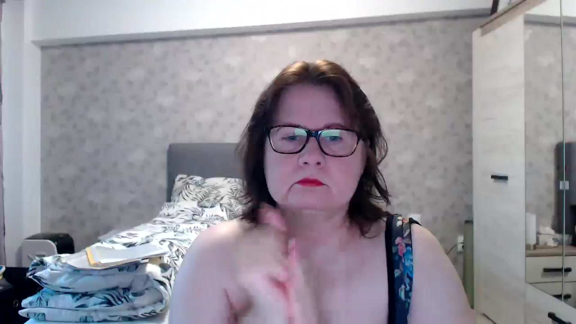 Gallery image thumbnail from PurpleAurora's myfreecams stream on, 12/01/2024, 13:39 image 3 of 20
