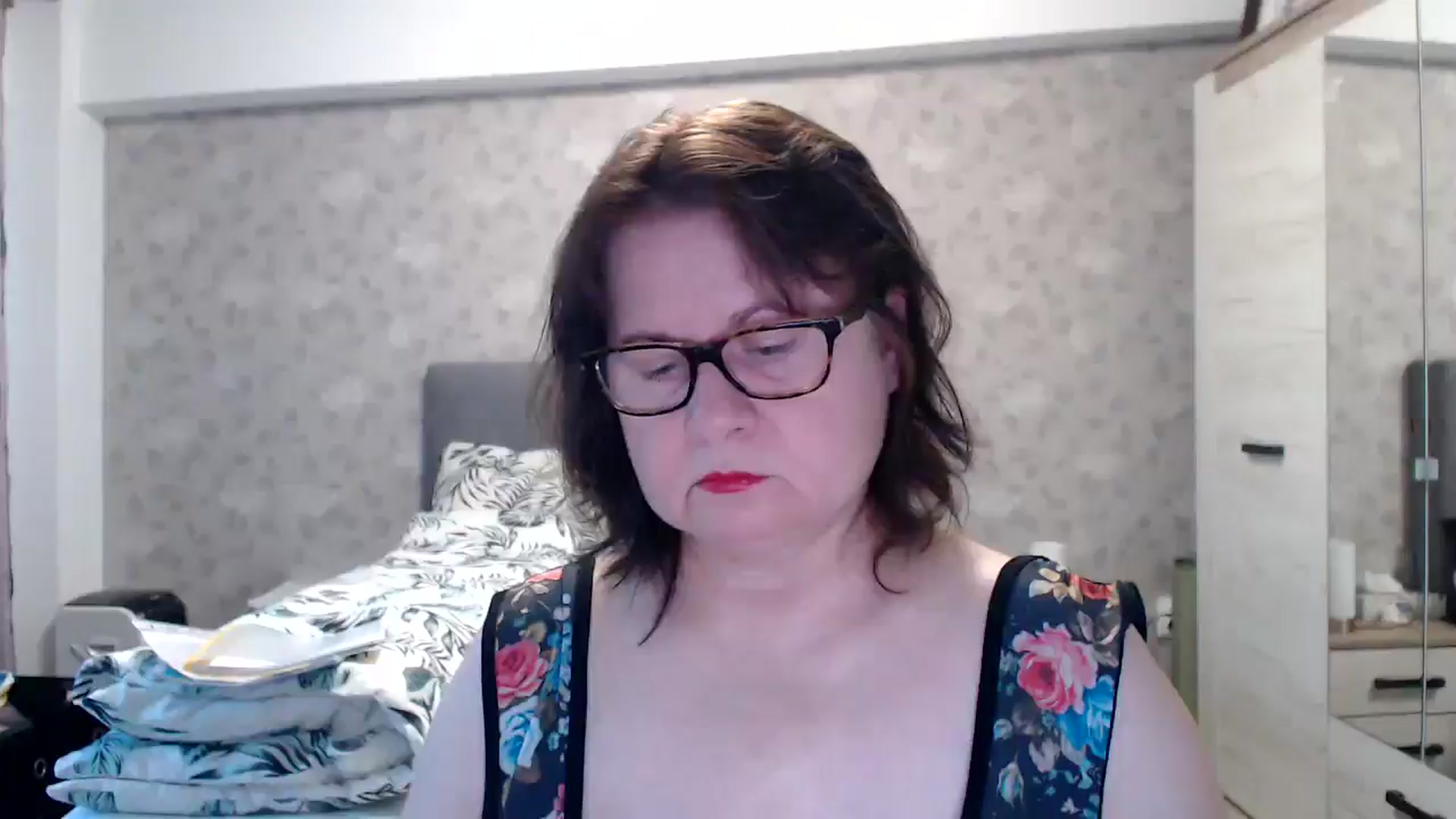 Gallery image thumbnail from PurpleAurora's myfreecams stream on, 12/01/2024, 13:39 image 16 of 20