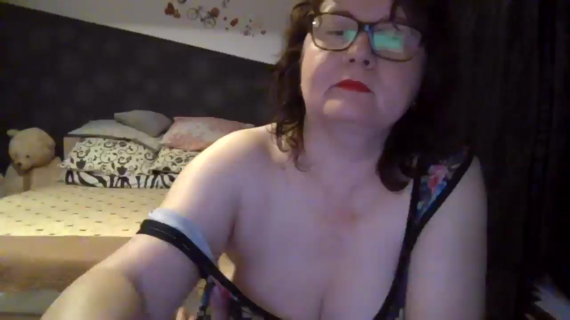 Gallery image thumbnail from PurpleAurora's myfreecams stream on, 12/31/2024, 15:59 image 8 of 20