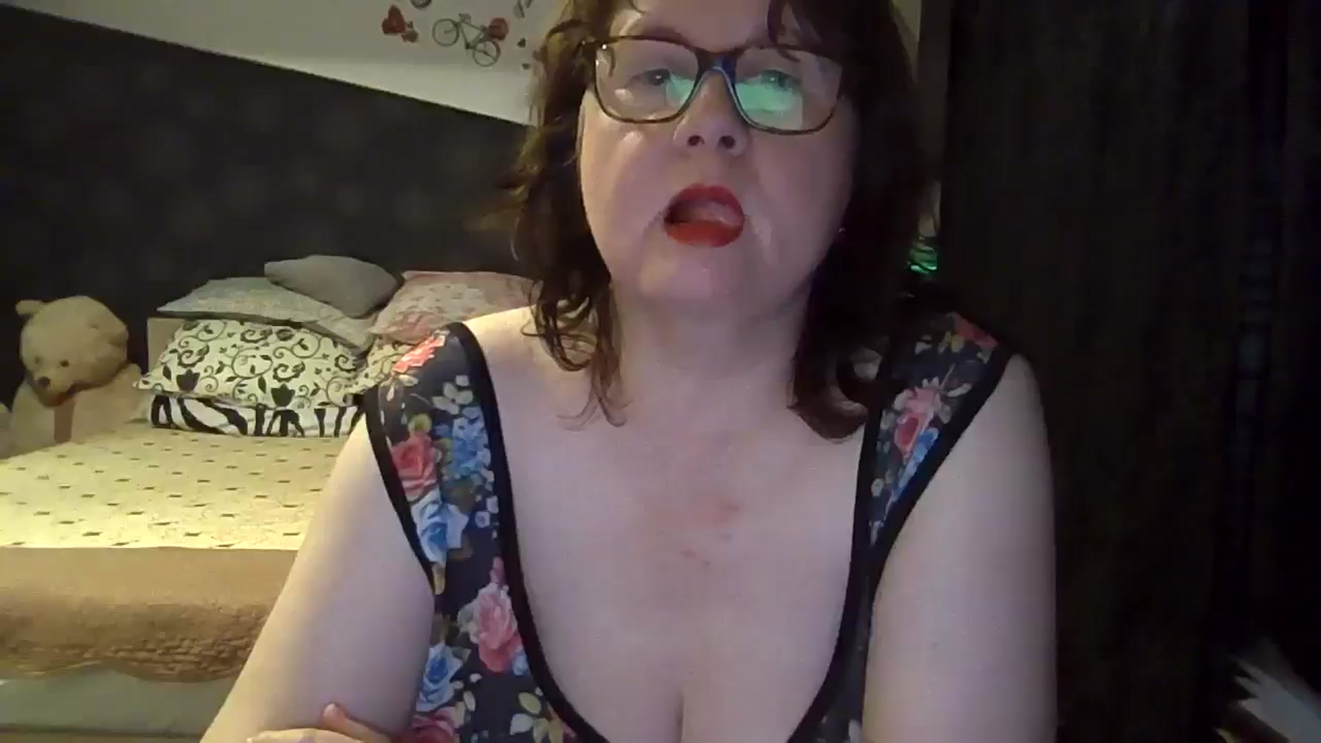 Gallery image thumbnail from PurpleAurora's myfreecams stream on, 12/31/2024, 15:59 image 7 of 20