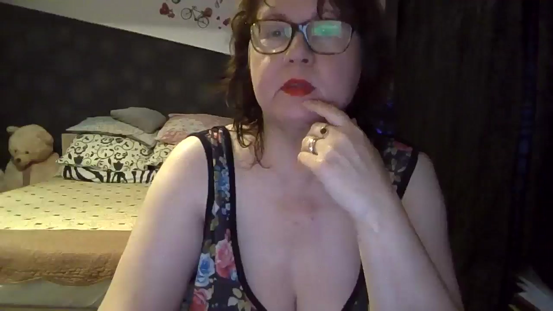 Gallery image thumbnail from PurpleAurora's myfreecams stream on, 12/31/2024, 15:59 image 18 of 20