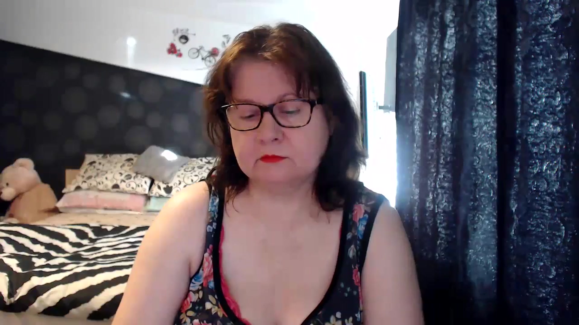 Gallery image thumbnail from PurpleAurora's myfreecams stream on, 01/05/2025, 11:06 image 2 of 20