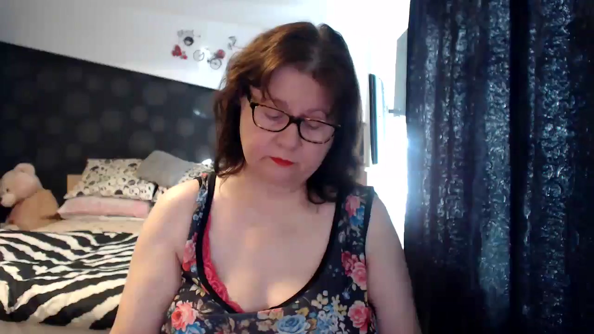 Gallery image thumbnail from PurpleAurora's myfreecams stream on, 01/05/2025, 11:06 image 9 of 20