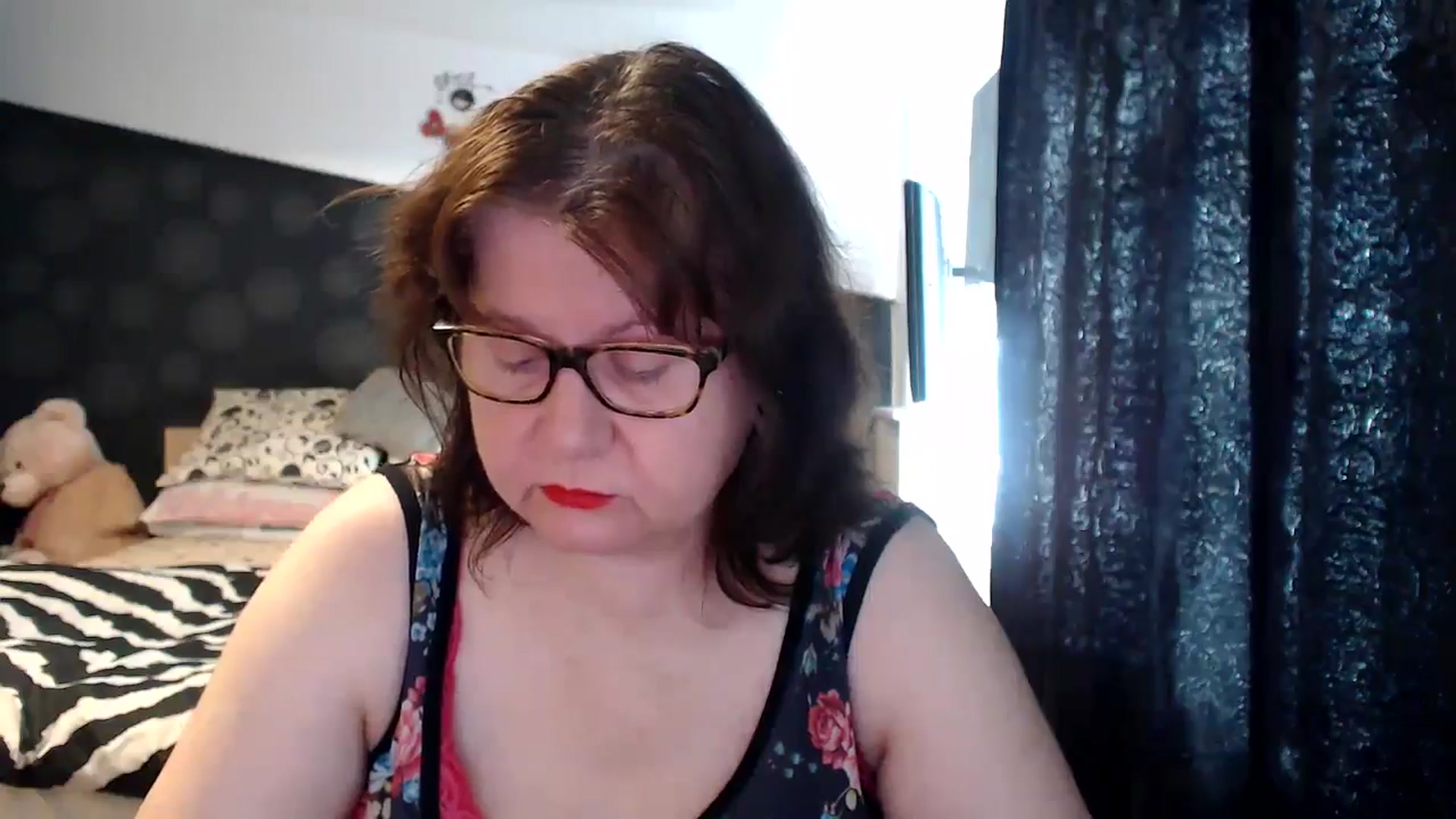 Gallery image thumbnail from PurpleAurora's myfreecams stream on, 01/05/2025, 11:06 image 12 of 20