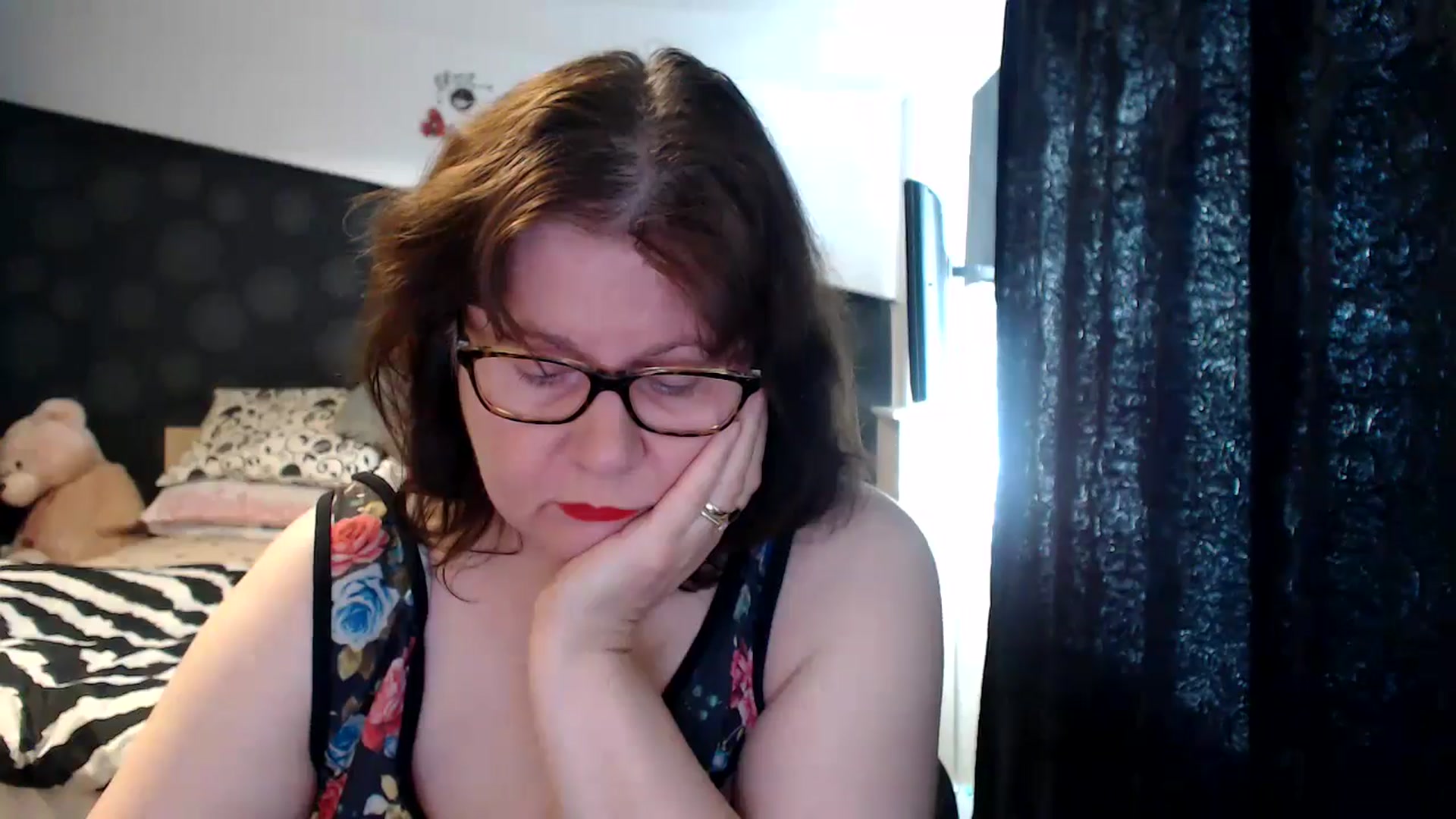 Gallery image thumbnail from PurpleAurora's myfreecams stream on, 01/05/2025, 11:06 image 19 of 20