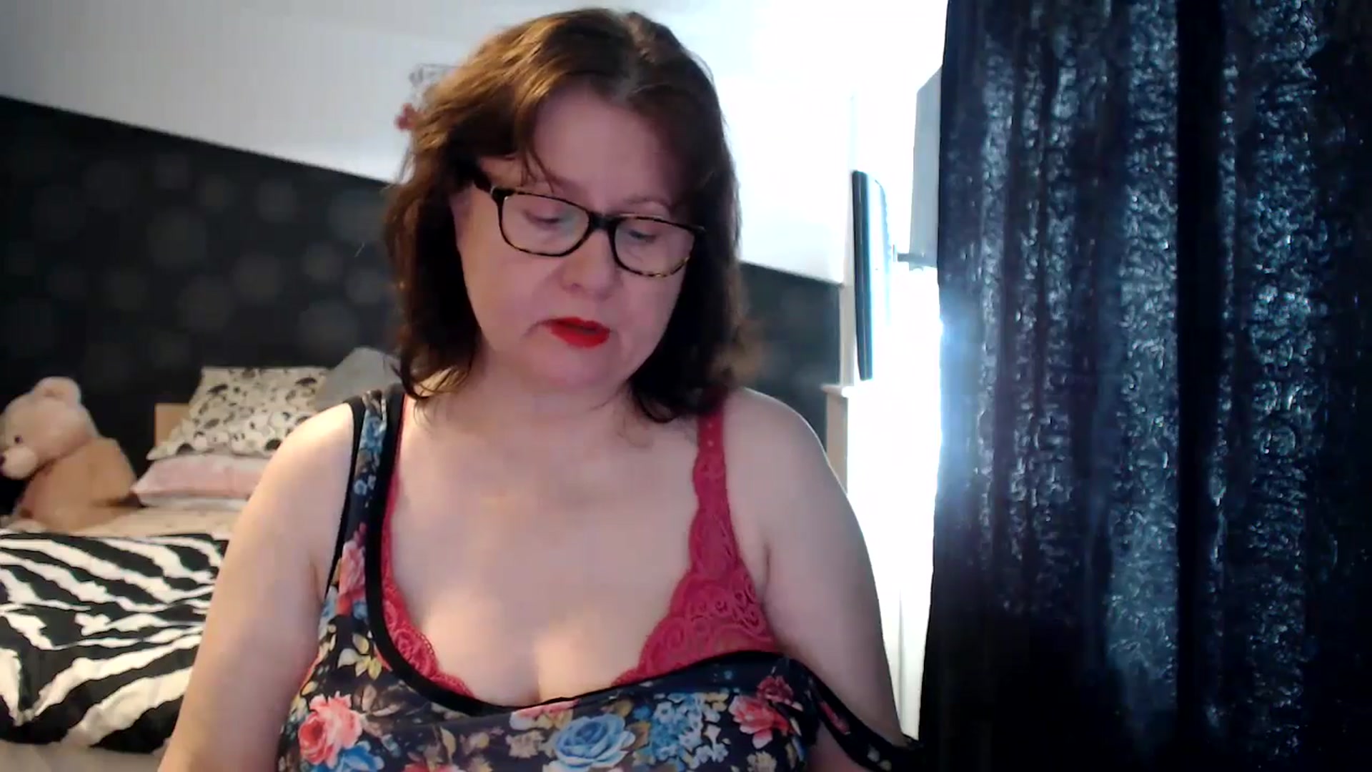 Gallery image thumbnail from PurpleAurora's myfreecams stream on, 01/05/2025, 11:06 image 10 of 20