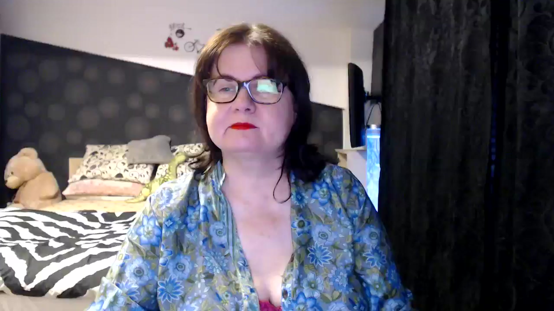 Gallery image thumbnail from PurpleAurora's myfreecams stream on, 01/07/2025, 19:56 image 5 of 20