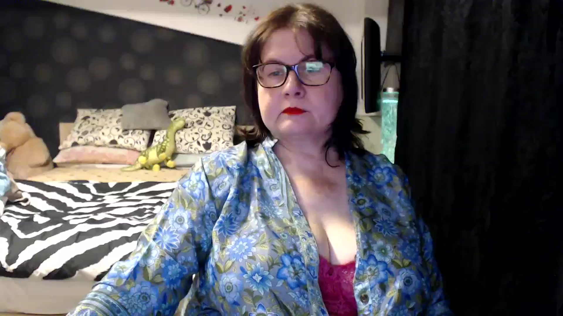 Gallery image thumbnail from PurpleAurora's myfreecams stream on, 01/07/2025, 19:56 image 18 of 20