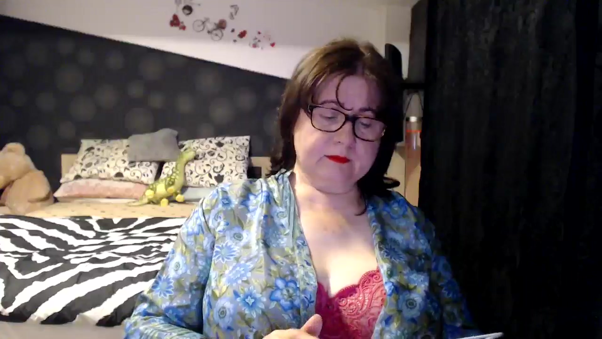 Gallery image thumbnail from PurpleAurora's myfreecams stream on, 01/07/2025, 19:56 image 10 of 20