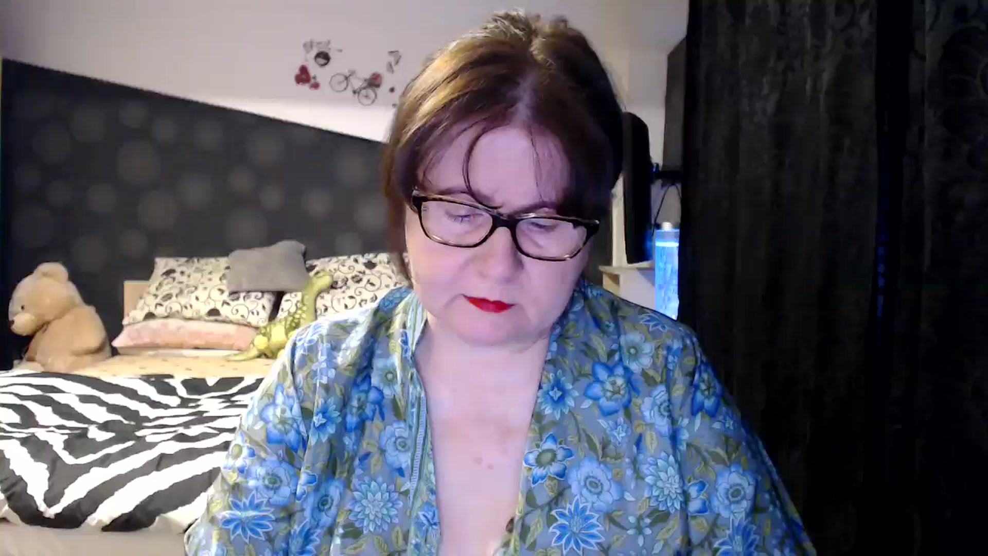 Gallery image thumbnail from PurpleAurora's myfreecams stream on, 01/07/2025, 19:56 image 2 of 20