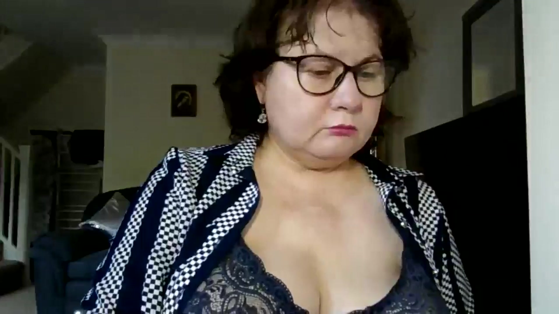 Gallery image thumbnail from PurpleAurora's myfreecams stream on, 05/29/2025, 11:16 image 9 of 20