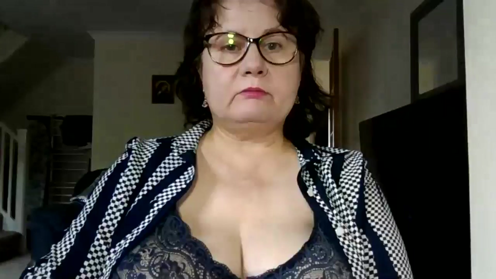 Gallery image thumbnail from PurpleAurora's myfreecams stream on, 05/29/2025, 11:16 image 8 of 20