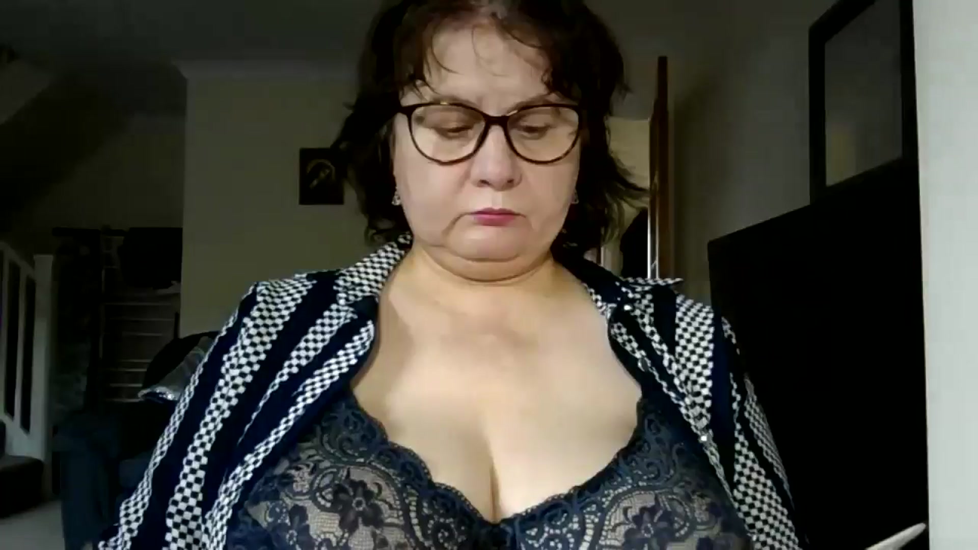 Gallery image thumbnail from PurpleAurora's myfreecams stream on, 05/29/2025, 11:16 image 14 of 20