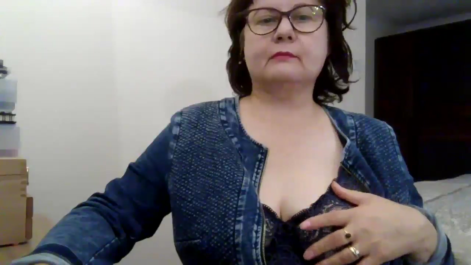 Gallery image thumbnail from PurpleAurora's myfreecams stream on, 06/03/2025, 14:27 image 3 of 20
