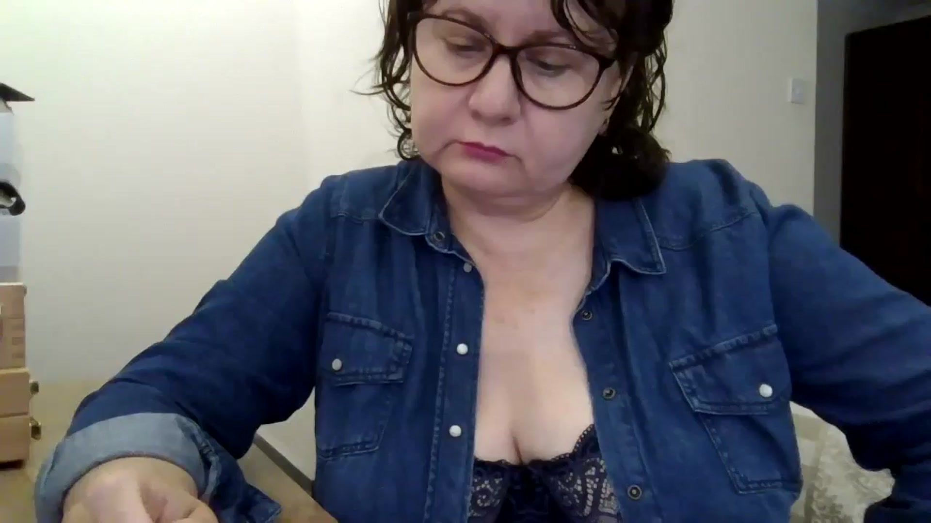 Gallery image thumbnail from PurpleAurora's myfreecams stream on, 06/14/2025, 11:53 image 10 of 20