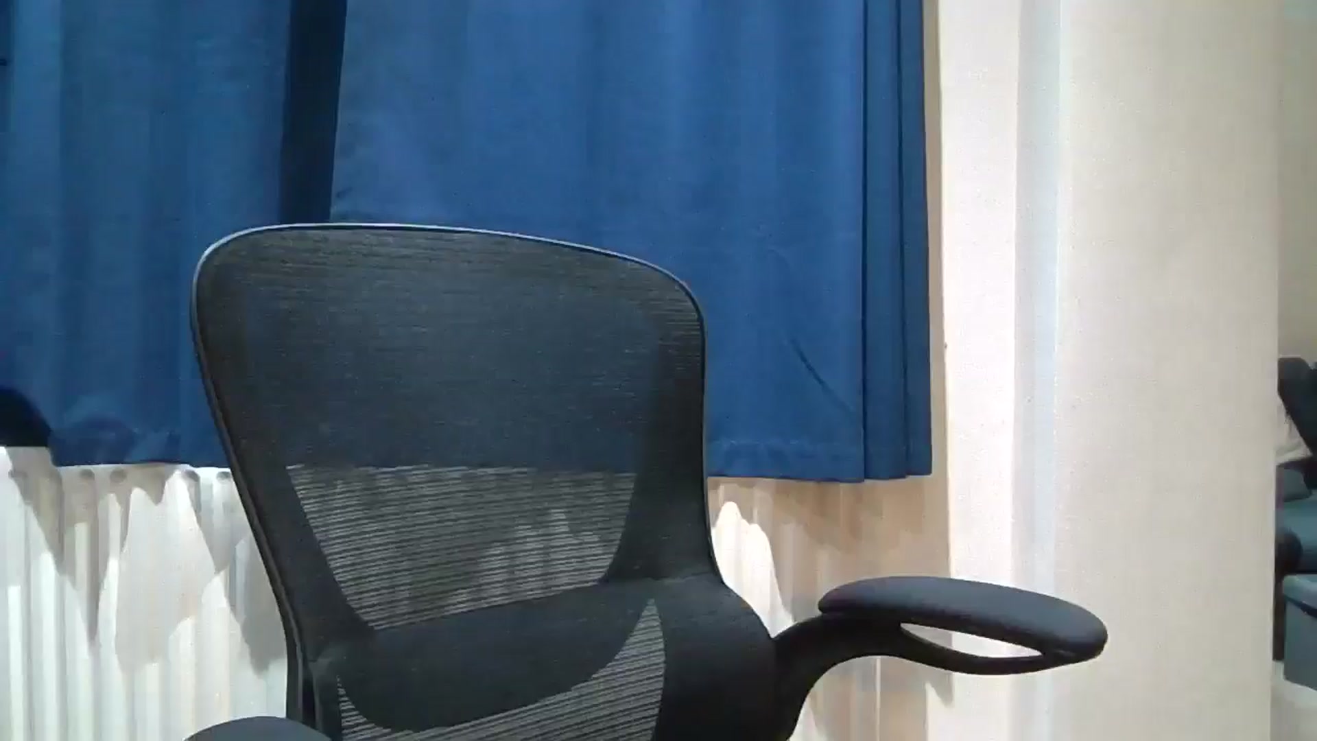 Gallery image thumbnail from PurpleAurora's myfreecams stream on, 06/15/2025, 19:04 image 9 of 20