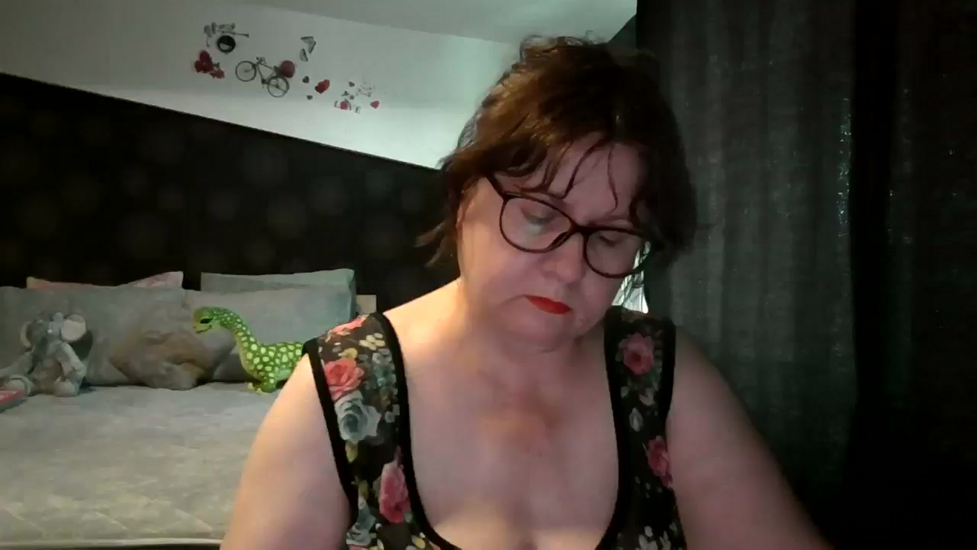 Gallery image thumbnail from PurpleAurora's myfreecams stream on, 06/28/2025, 15:25 image 1 of 20