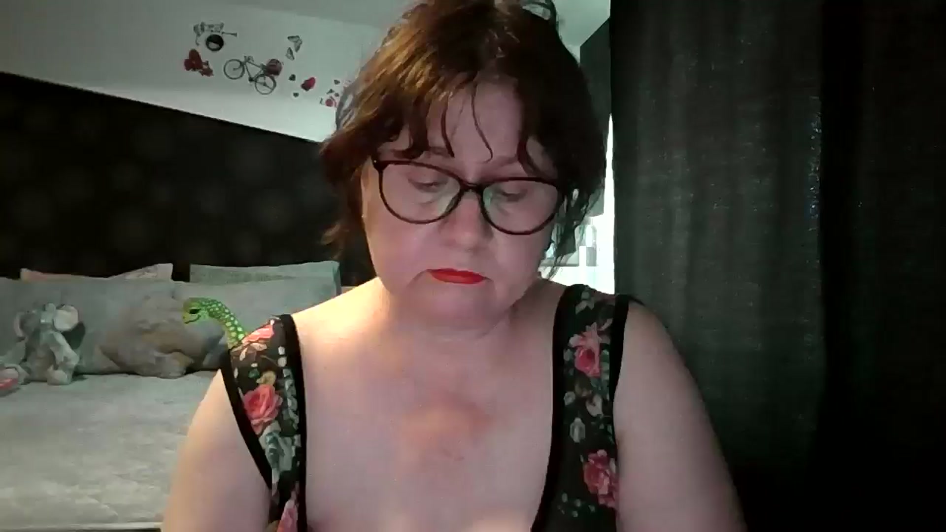Gallery image thumbnail from PurpleAurora's myfreecams stream on, 06/28/2025, 15:25 image 16 of 20
