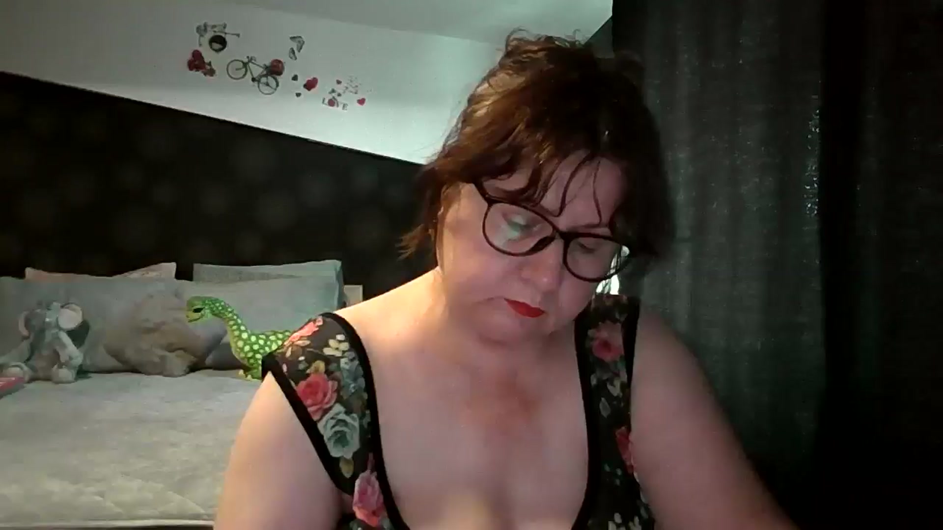 Gallery image thumbnail from PurpleAurora's myfreecams stream on, 06/28/2025, 15:25 image 8 of 20