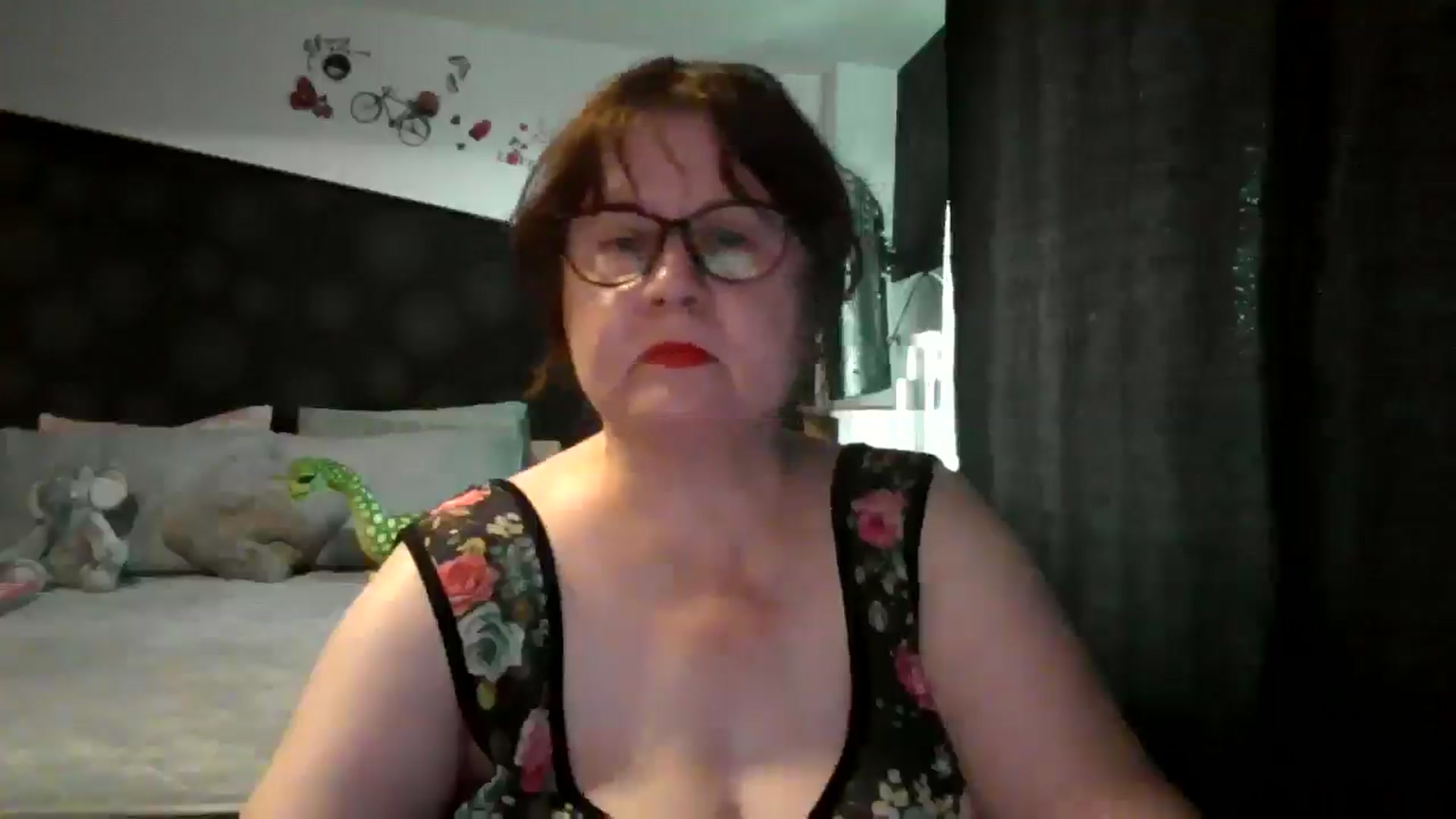 Gallery image thumbnail from PurpleAurora's myfreecams stream on, 06/28/2025, 15:25 image 7 of 20