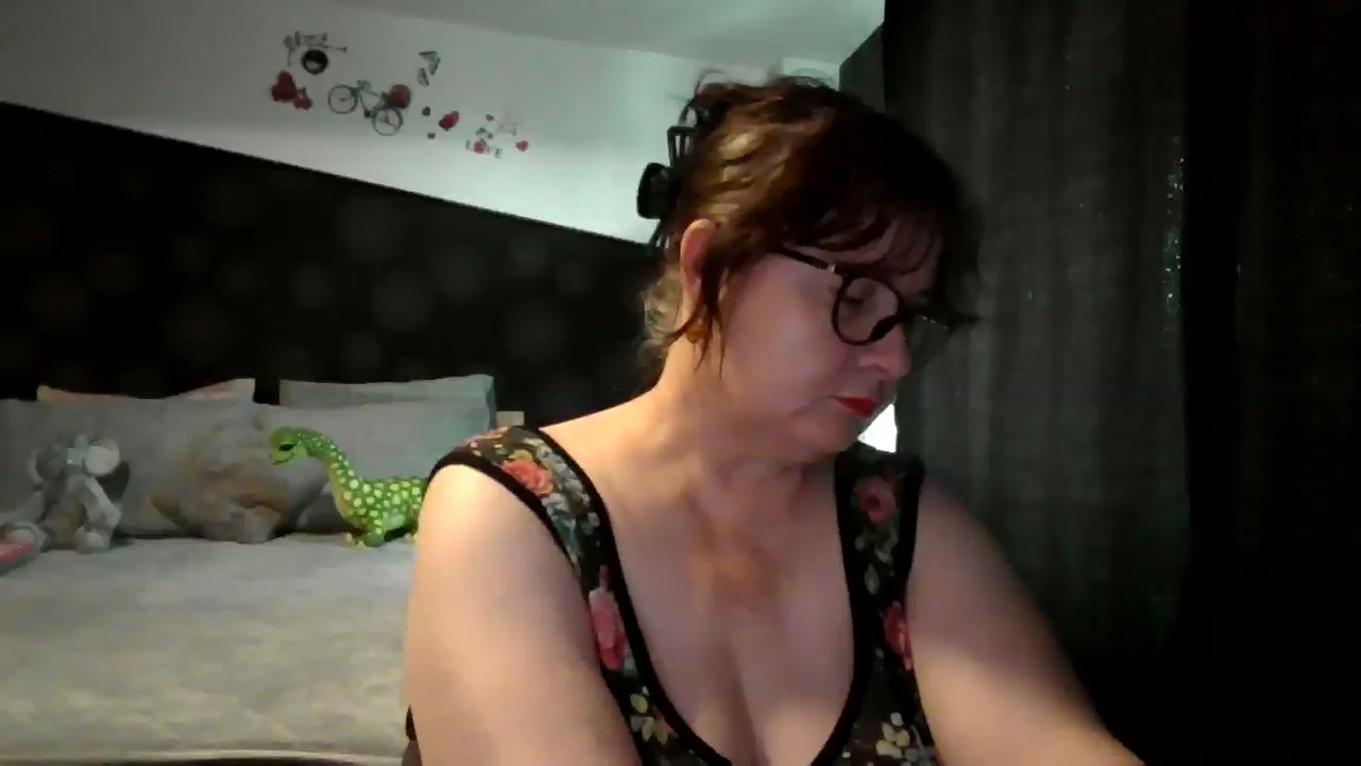 Gallery image thumbnail from PurpleAurora's myfreecams stream on, 06/28/2025, 15:25 image 2 of 20