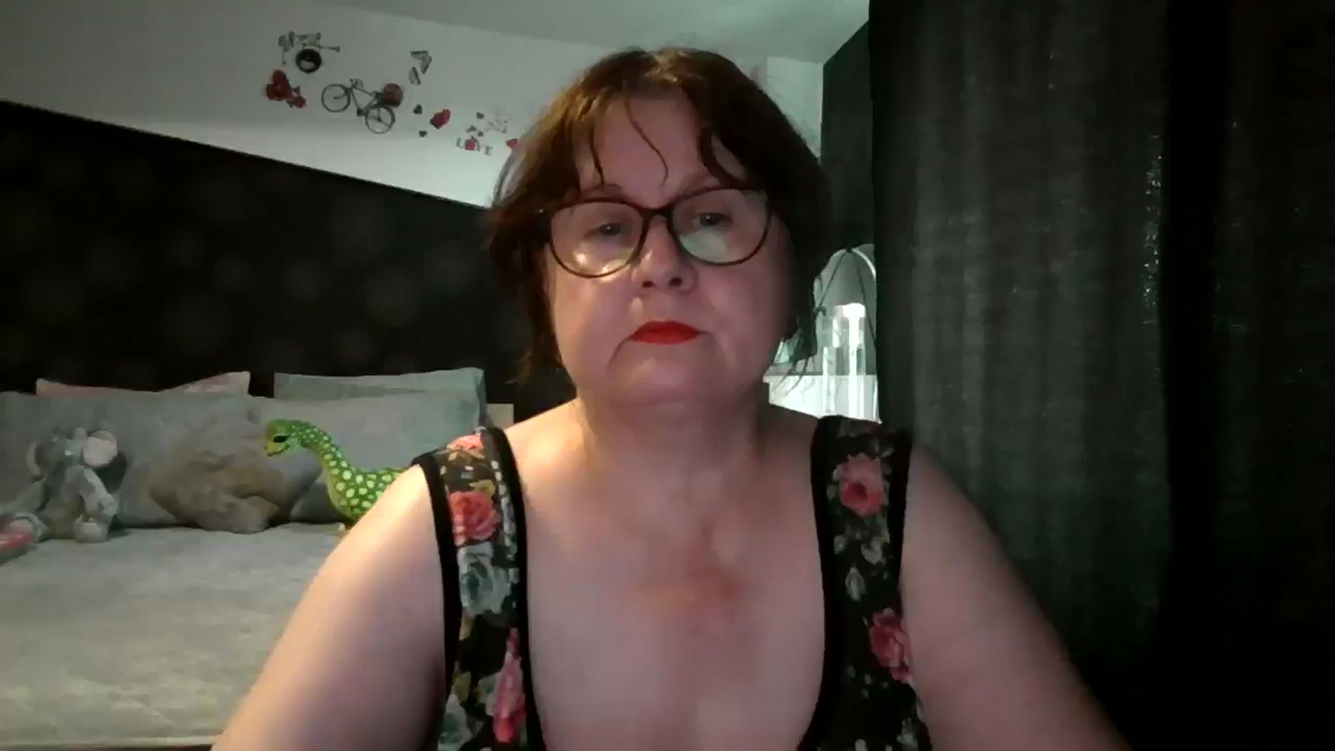 Gallery image thumbnail from PurpleAurora's myfreecams stream on, 06/28/2025, 15:25 image 4 of 20