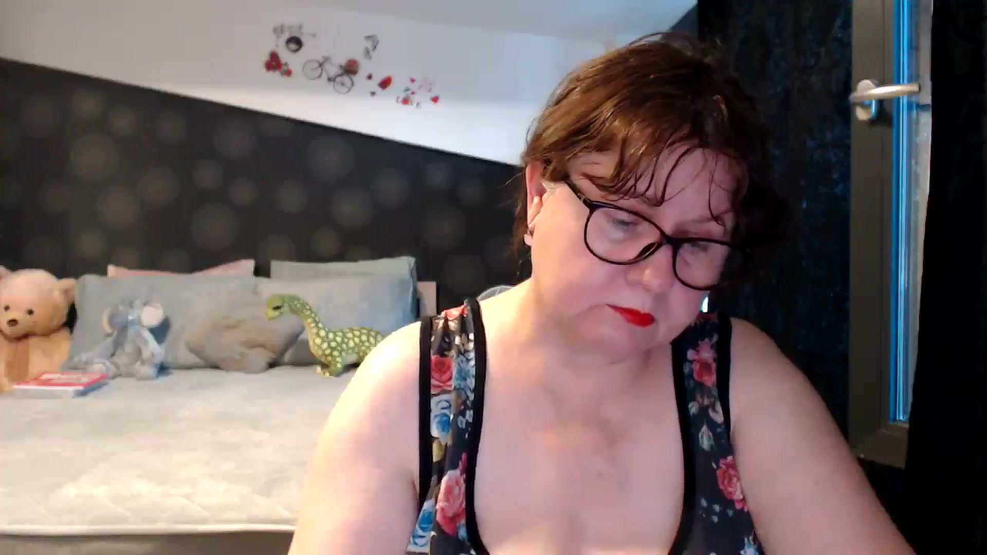 Gallery image thumbnail from PurpleAurora's myfreecams stream on, 06/29/2025, 16:23 image 5 of 20