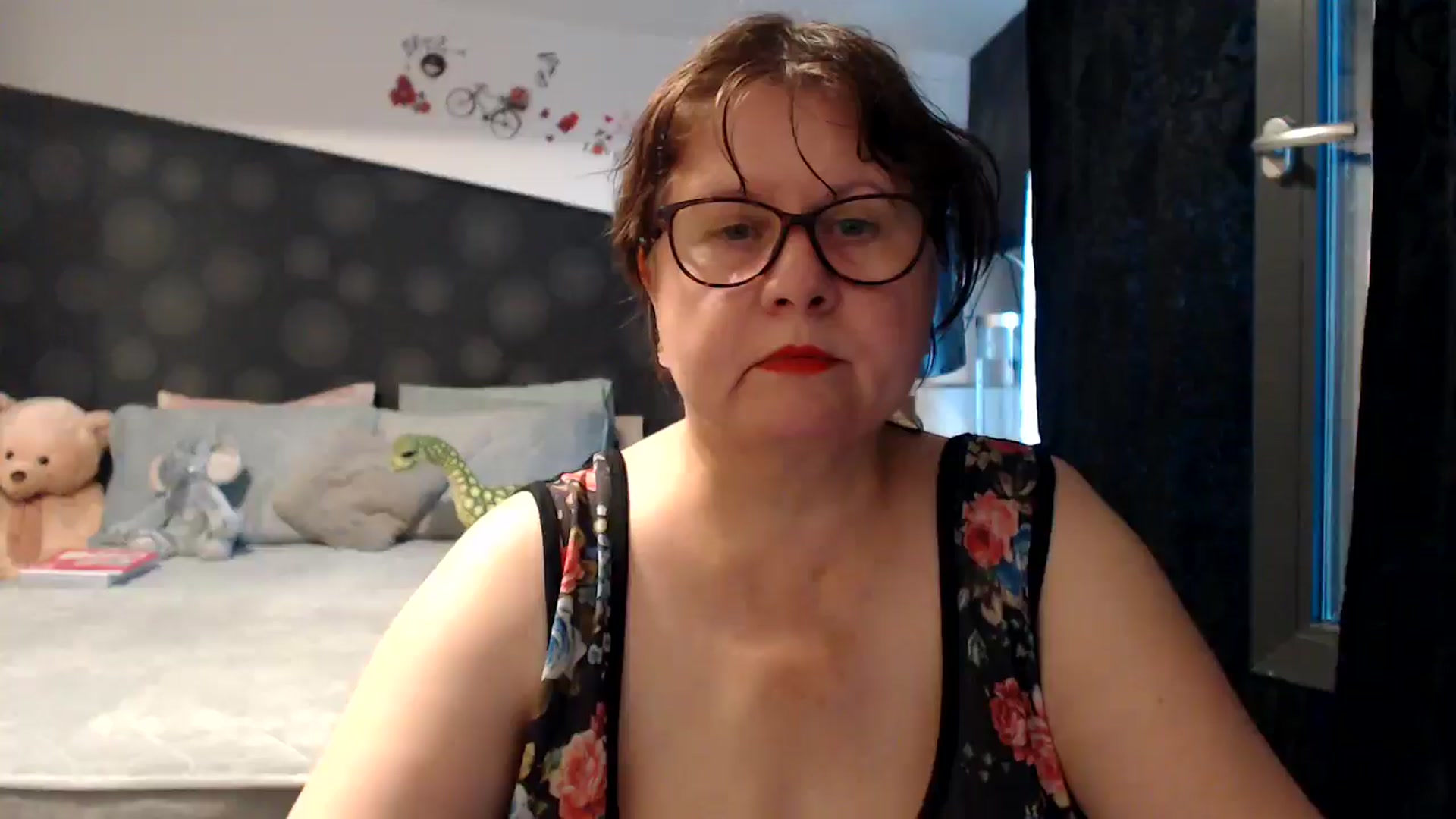 Gallery image thumbnail from PurpleAurora's myfreecams stream on, 06/29/2025, 17:41 image 1 of 20
