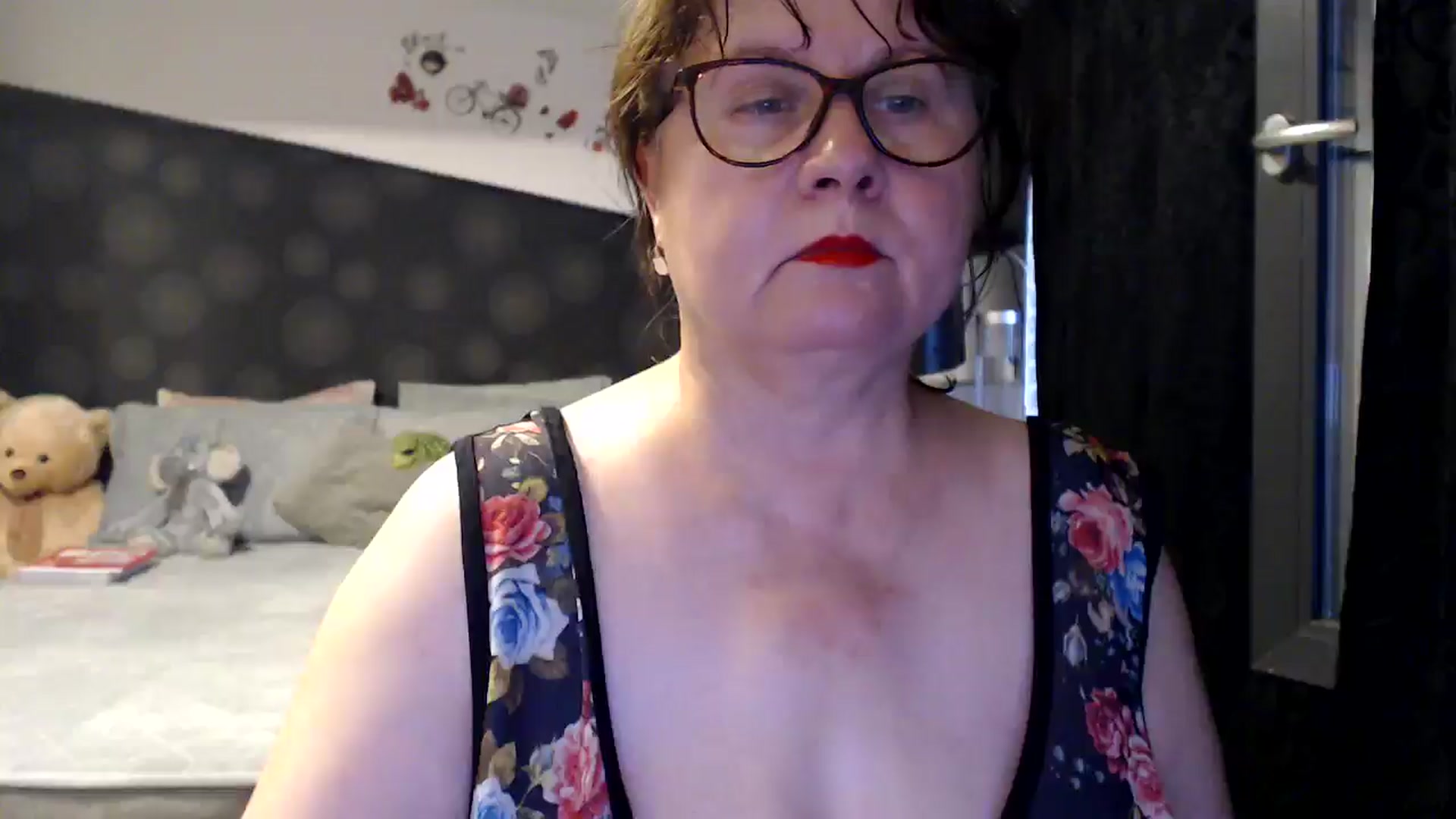 Gallery image thumbnail from PurpleAurora's myfreecams stream on, 06/29/2025, 17:41 image 18 of 20