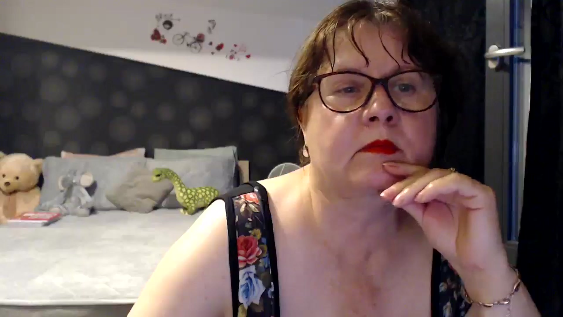 Gallery image thumbnail from PurpleAurora's myfreecams stream on, 06/29/2025, 17:41 image 17 of 20