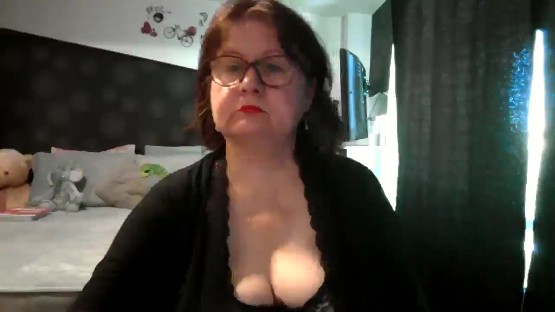 Gallery image thumbnail from PurpleAurora's myfreecams stream on, 07/02/2025, 10:59 image 13 of 20