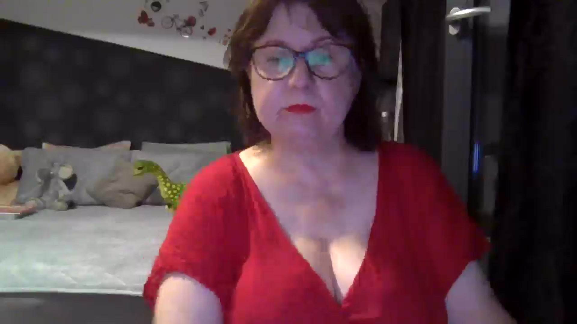 Gallery image thumbnail from PurpleAurora's myfreecams stream on, 07/23/2025, 19:04 image 14 of 20