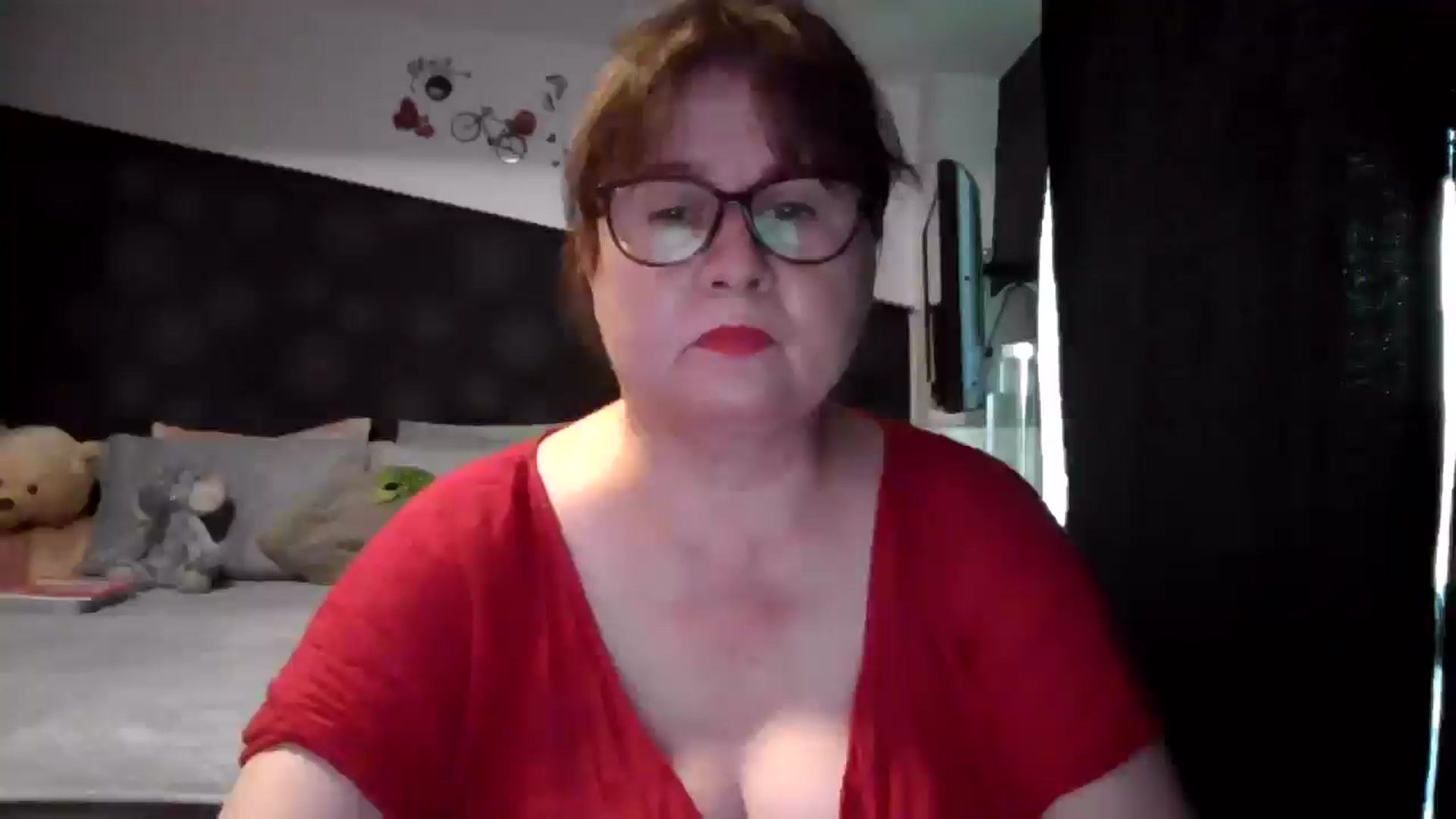 Gallery image thumbnail from PurpleAurora's myfreecams stream on, 07/27/2025, 16:30 image 18 of 20