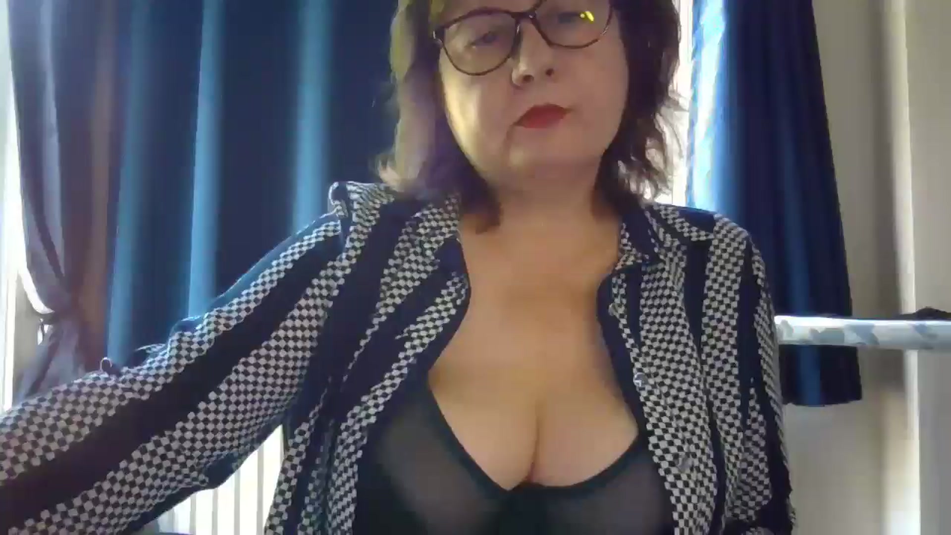 Gallery image thumbnail from PurpleAurora's myfreecams stream on, 08/06/2025, 11:51 image 1 of 20