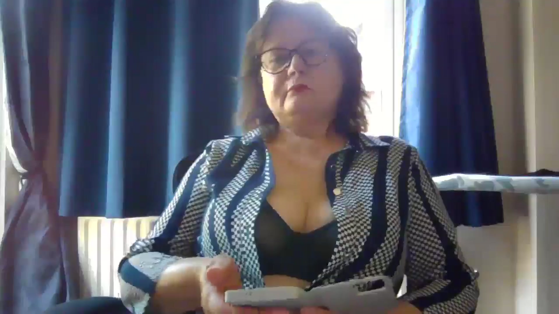 Gallery image thumbnail from PurpleAurora's myfreecams stream on, 08/06/2025, 11:51 image 14 of 20