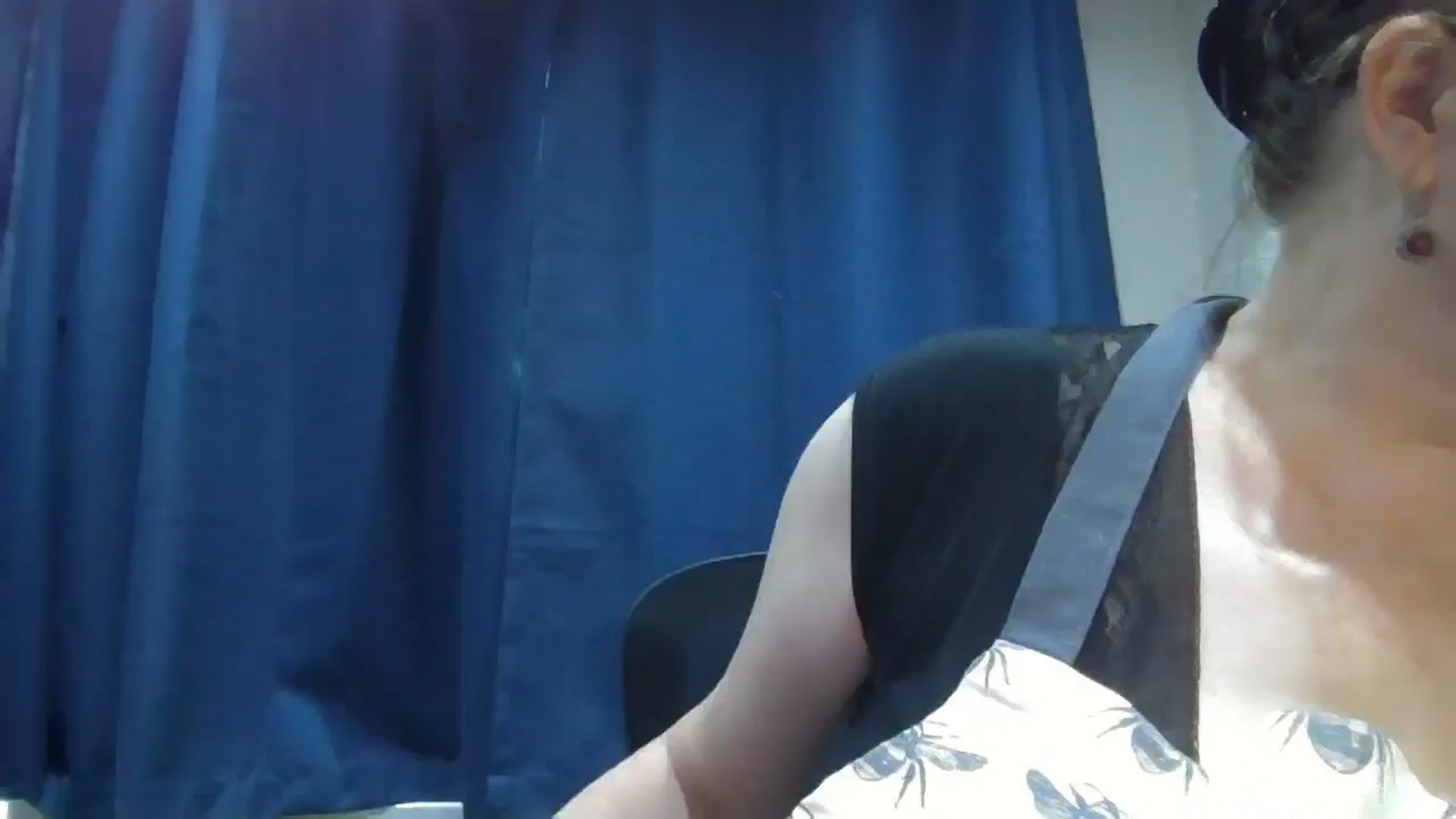 Gallery image thumbnail from PurpleAurora's myfreecams stream on, 08/12/2025, 11:50 image 16 of 20